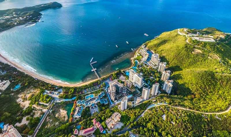 Лучшие рестораны города находятся в Dadong Hai